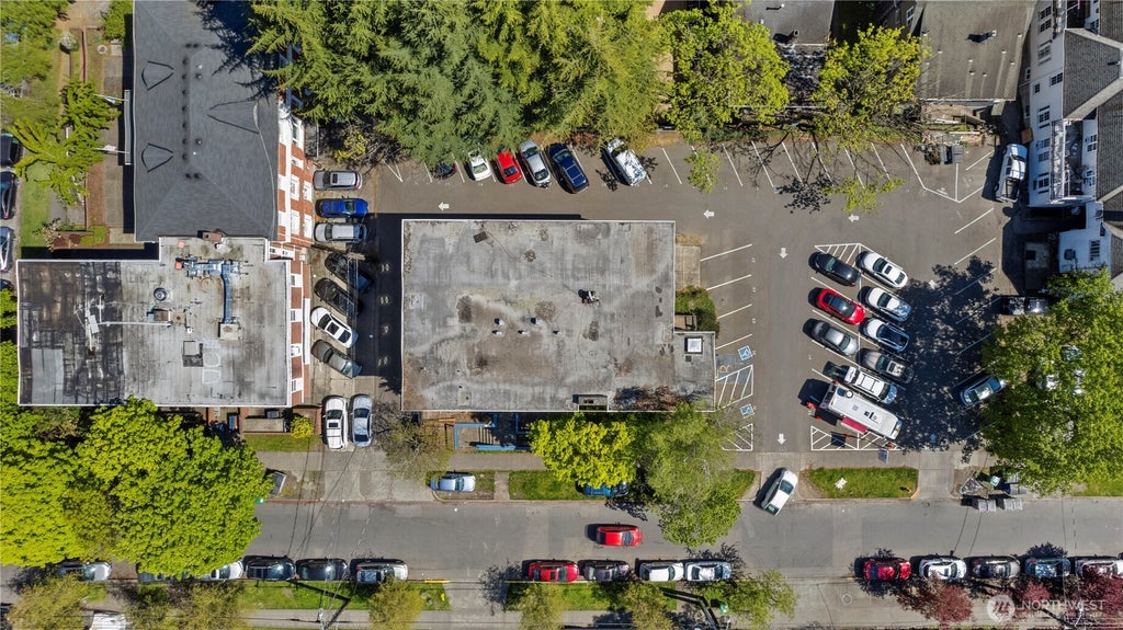 Photo of 4626 21st Avenue NE, Seattle, WA 98105 (MLS # 2556646)