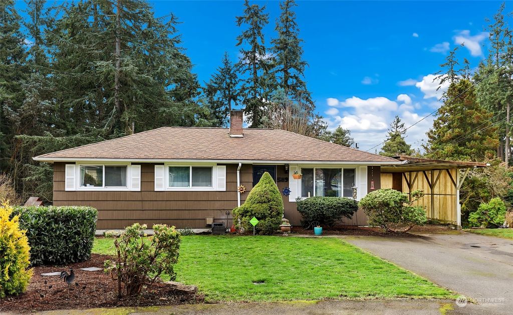 Photo of 509 S 198th Street, Des Moines, WA 98148 (MLS # 2209582)