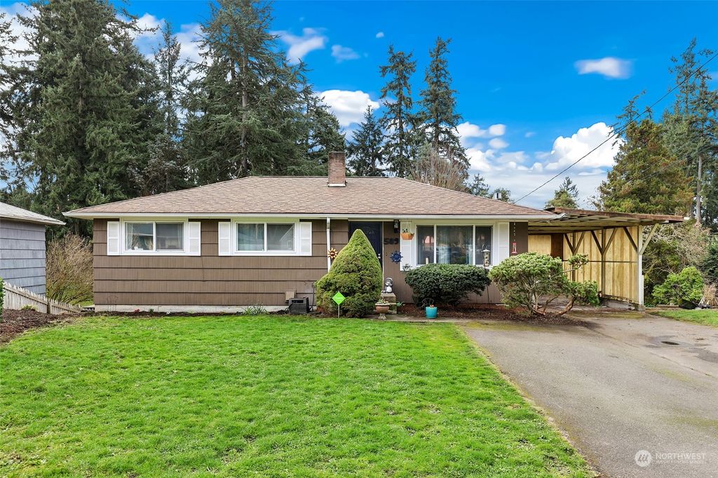 Photo of 509 S 198th Street, Des Moines, WA 98148 (MLS # 2209582)