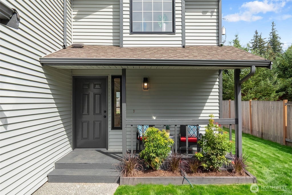 Photo of 12924 51st Avenue NE #B, Marysville, WA 98271 (MLS # 2590228)