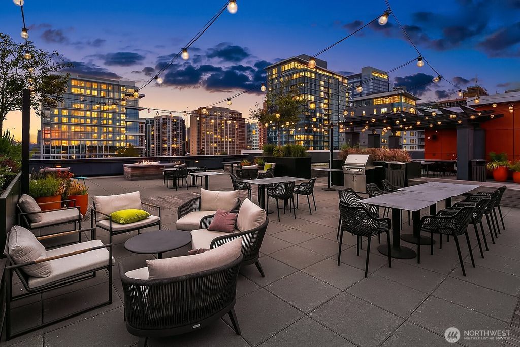 Photo of 1085 103rd Avenue NE #124, Bellevue, WA 98004 (MLS # 2487758)