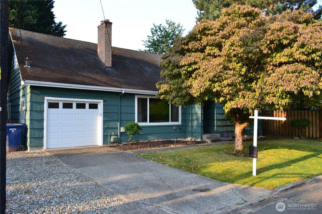 Photo of 1108 10th Street NE, Auburn, WA 98002 (MLS # 2565327)