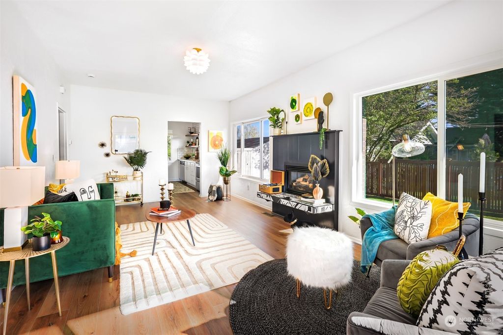 Photo of 2207 Cleveland Avenue, Everett, WA 98201 (MLS # 2222794)