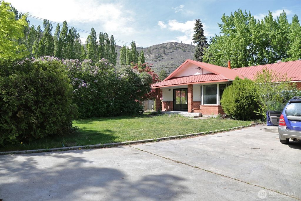 Photo of 33364 97 Highway, Oroville, WA 98844 (MLS # 2449318)