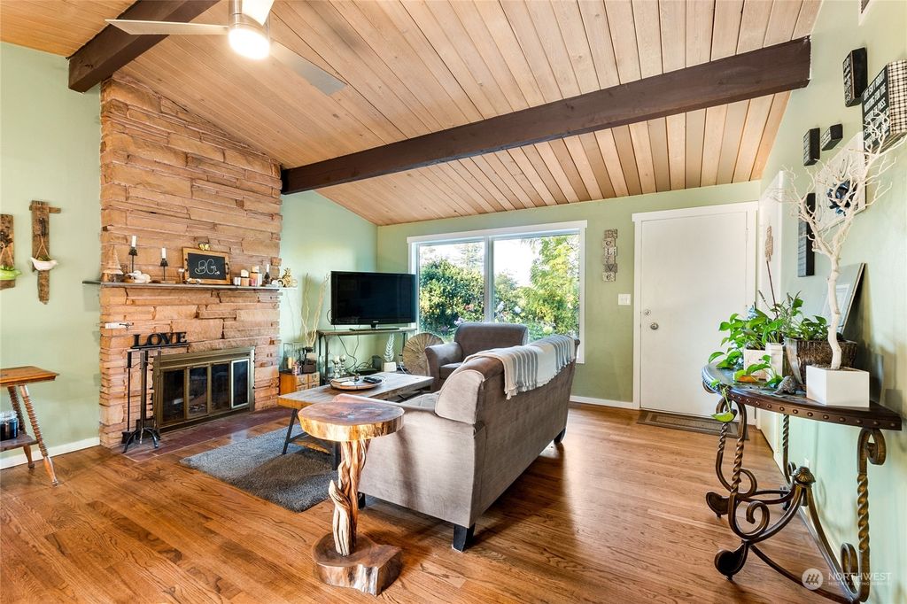 Photo of 235 S 196th Place, Des Moines, WA 98148 (MLS # 2005787)