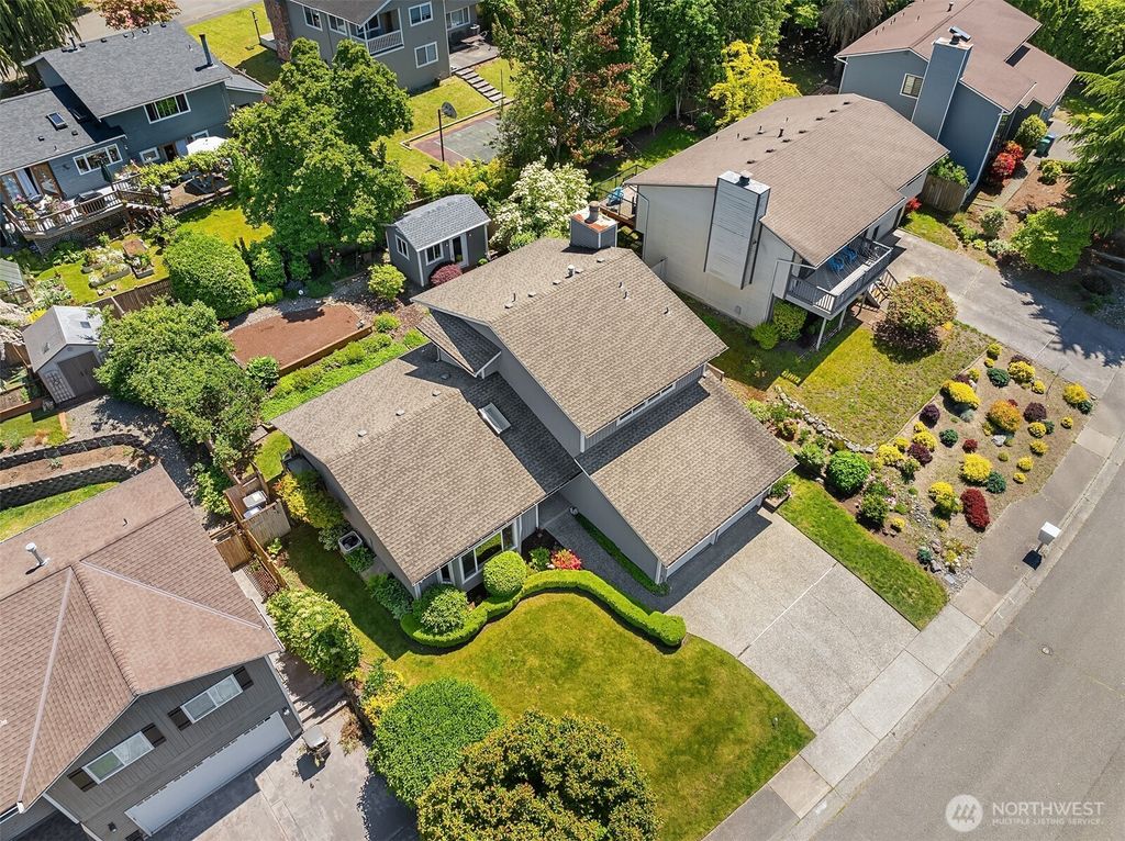 Photo of 10808 158th Court NE, Redmond, WA 98052 (MLS # 2384462)