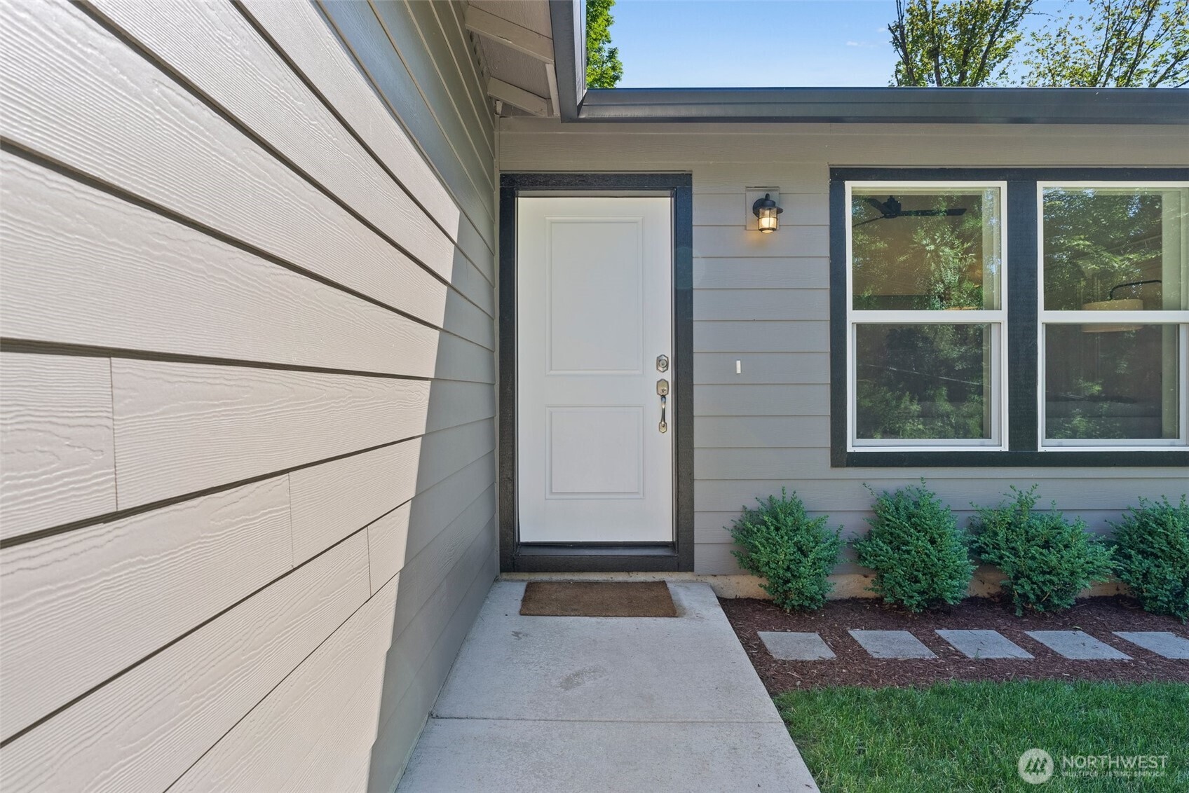 211 SW Alder Street