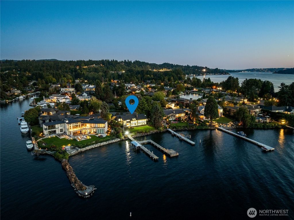 Photo of 106 Cascade Key Ky, Bellevue, WA 98006 (MLS # 2434248)