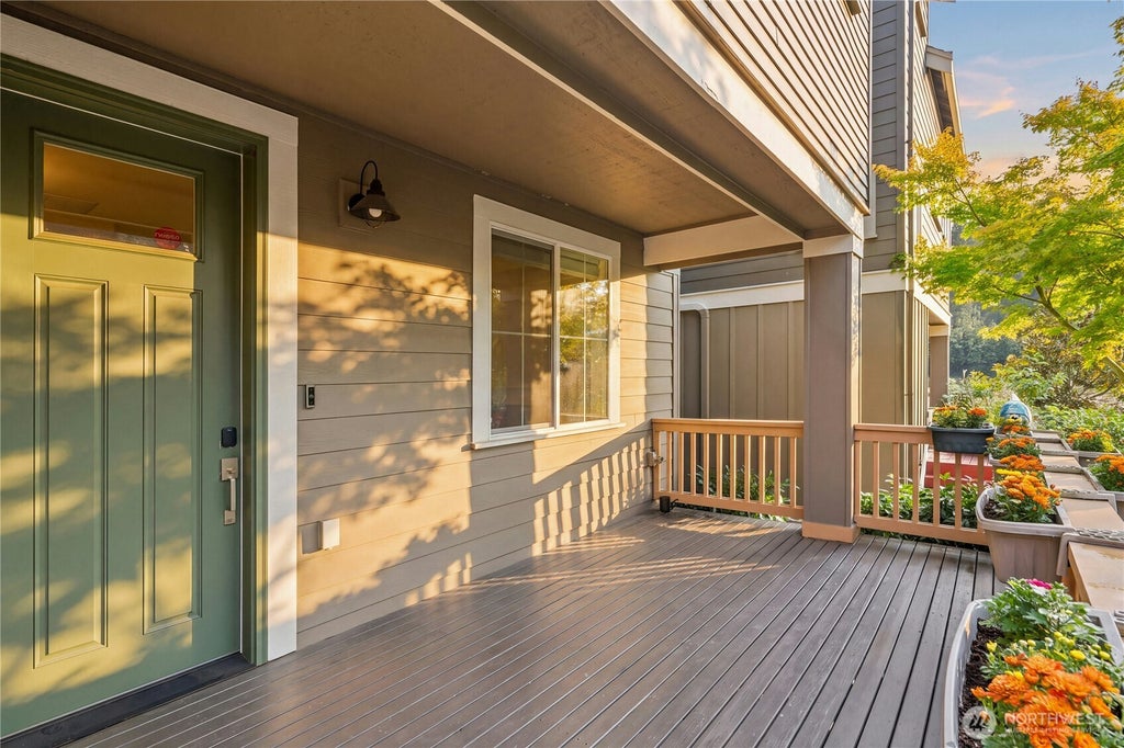 Photo of 365 NE Denny Way, Issaquah, WA 98029 (MLS # 2583664)