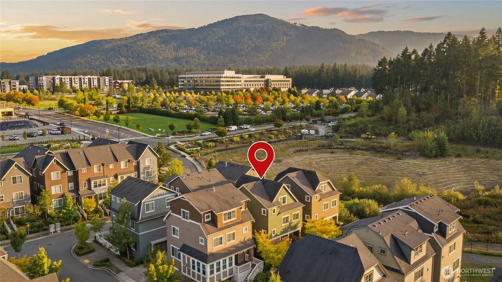 Photo of 365 NE Denny Way, Issaquah, WA 98029 (MLS # 2583664)