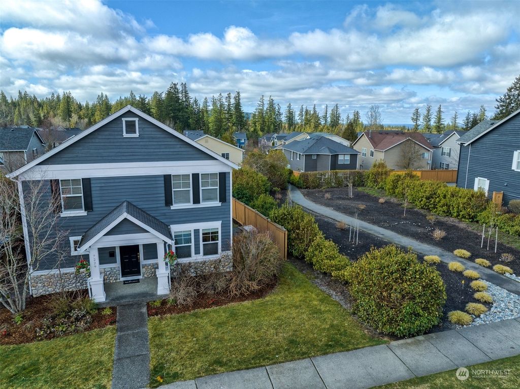Photo of 7229 Douglas Avenue SE, Snoqualmie, WA 98065 (MLS # 2048100)