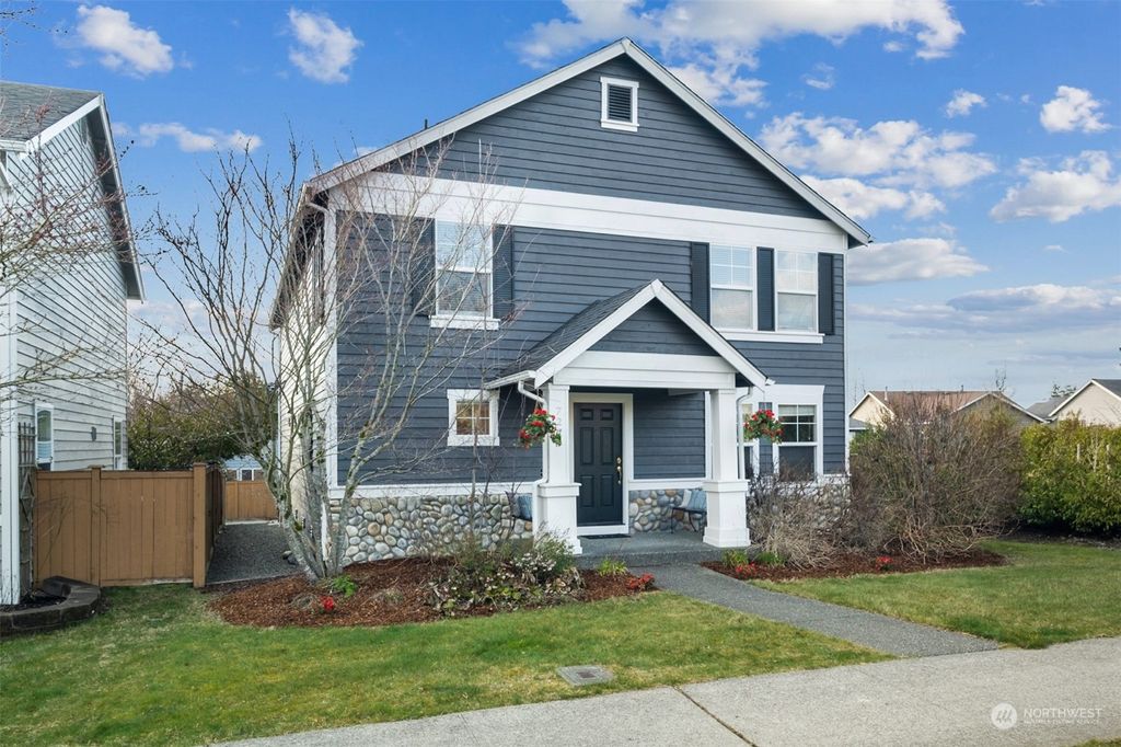 Photo of 7229 Douglas Avenue SE, Snoqualmie, WA 98065 (MLS # 2048100)