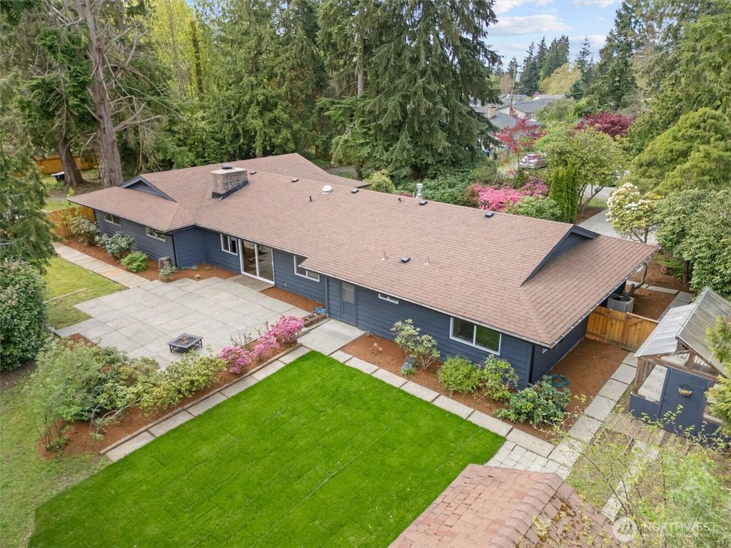 Photo of 19420 143rd Place SE, Renton, WA 98058 (MLS # 2515452)