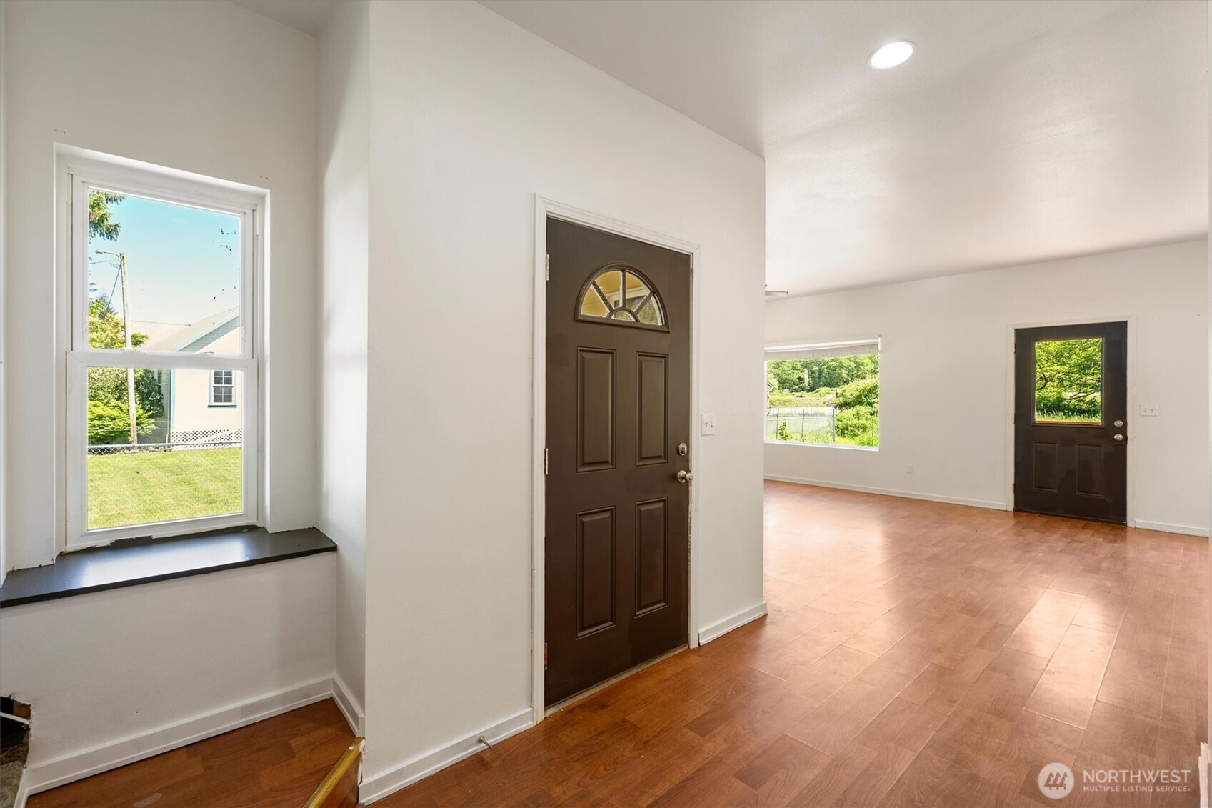 12 Fairgrounds Road
