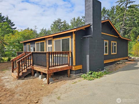 Photo of 2231 SR 105, Grayland, WA 98547 (MLS # 2536410)