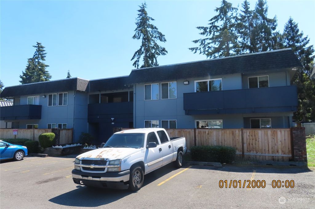 Photo of 1727 S 305th Place, Federal Way, WA 98003 (MLS # 2286969)