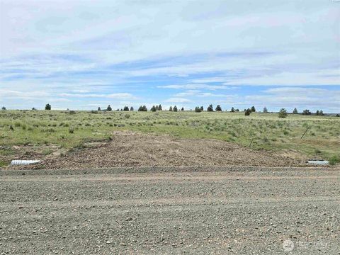 Photo of 149 Middle Rd, Bickleton, WA 99322 (MLS # 2504667)