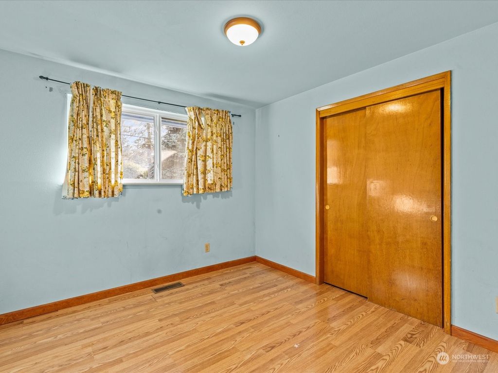 Photo of 30105 2nd Place SW, Federal Way, WA 98023 (MLS # 2174245)