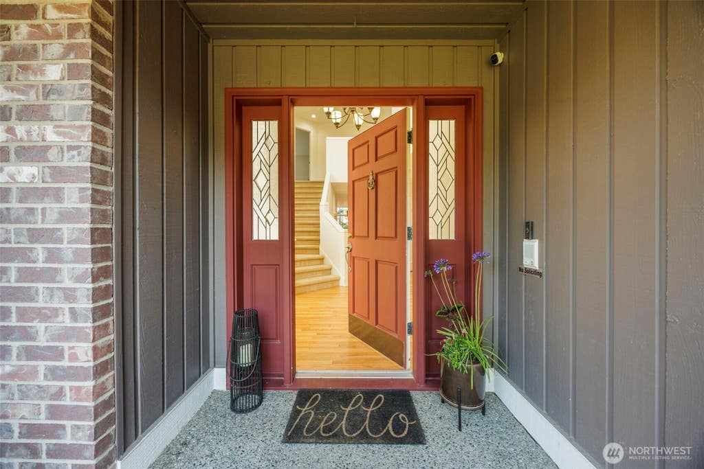 Photo of 3106 235th Avenue SE, Sammamish, WA 98075 (MLS # 2568651)
