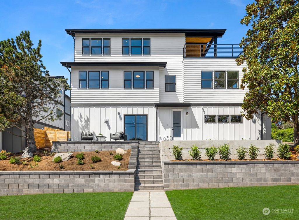 Photo of 6501 57th Avenue S, Seattle, WA 98118 (MLS # 2101830)