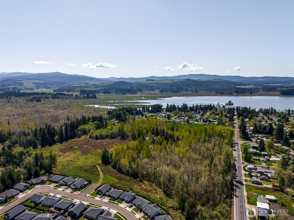 Photo of 400 Hall Road, Silverlake, WA 98645 (MLS # 2511703)