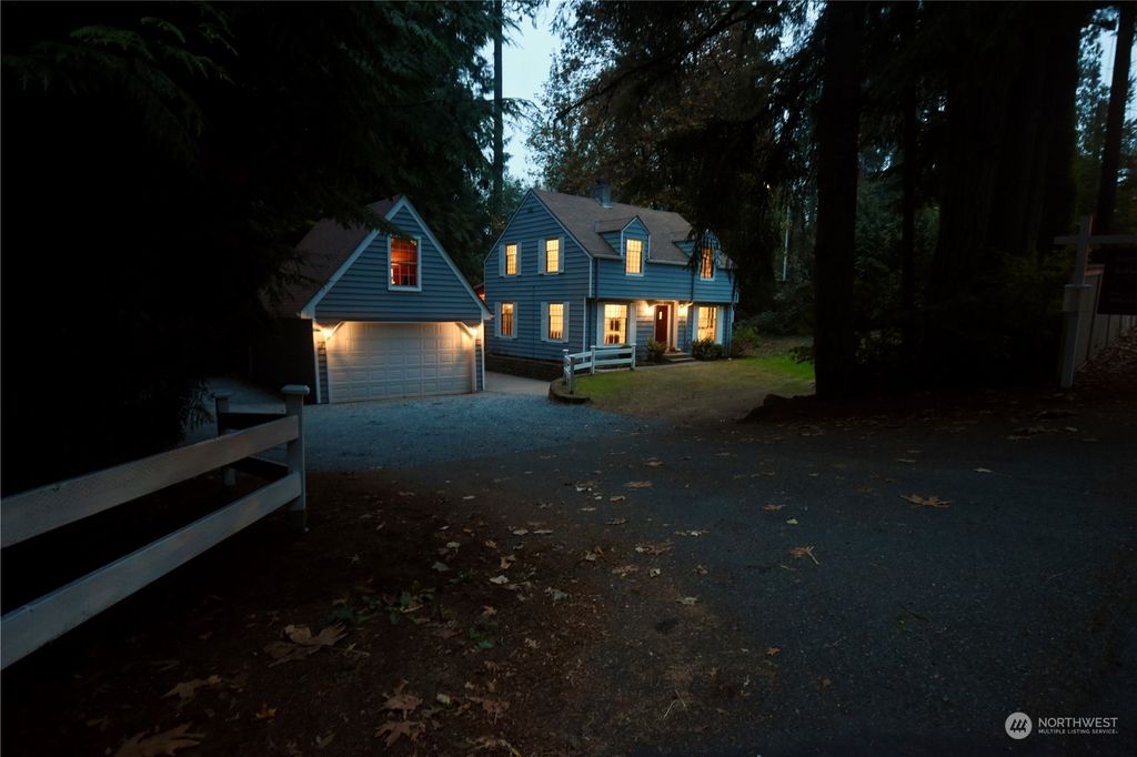 Photo of 18409 160 Avenue NE, Woodinville, WA 98072 (MLS # 1994816)