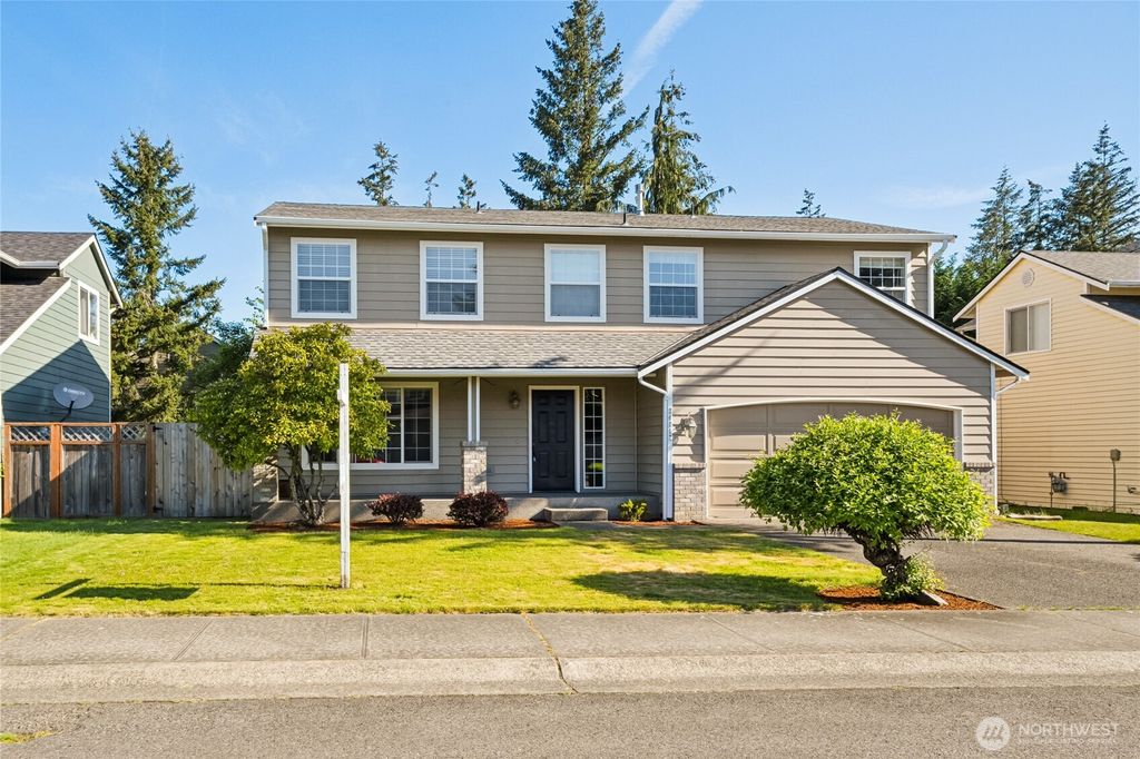Photo of 24212 SE 261st Place, Maple Valley, WA 98038 (MLS # 2372117)
