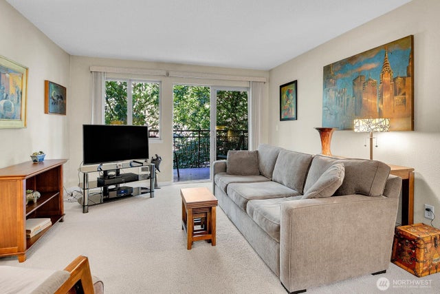 275 W Roy Street 205 #205, Seattle