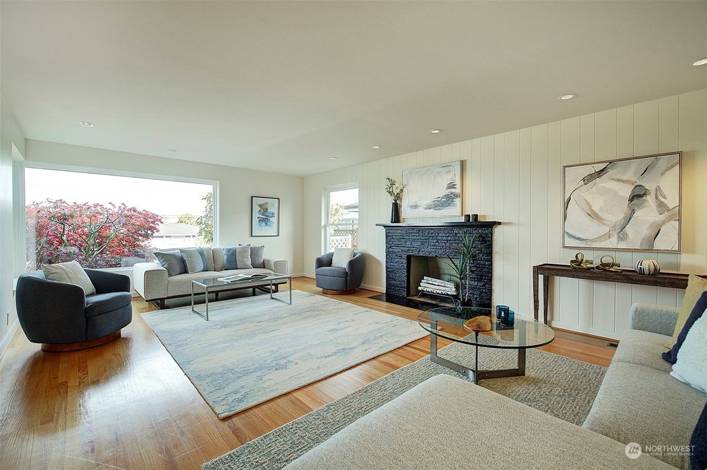 Photo of 2309 NW 90th Street, Seattle, WA 98117 (MLS # 2306468)