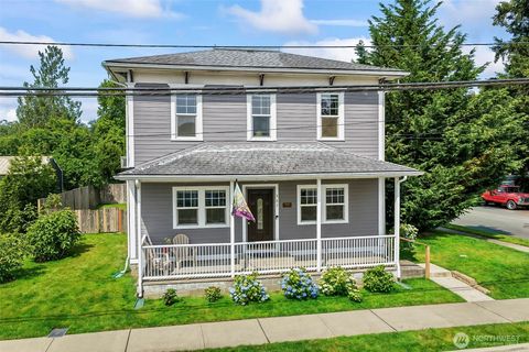 Photo of 307 3rd Street, Sultan, WA 98294 (MLS # 2541053)