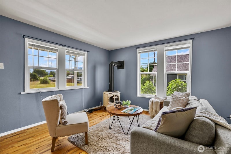 307 3rd Street