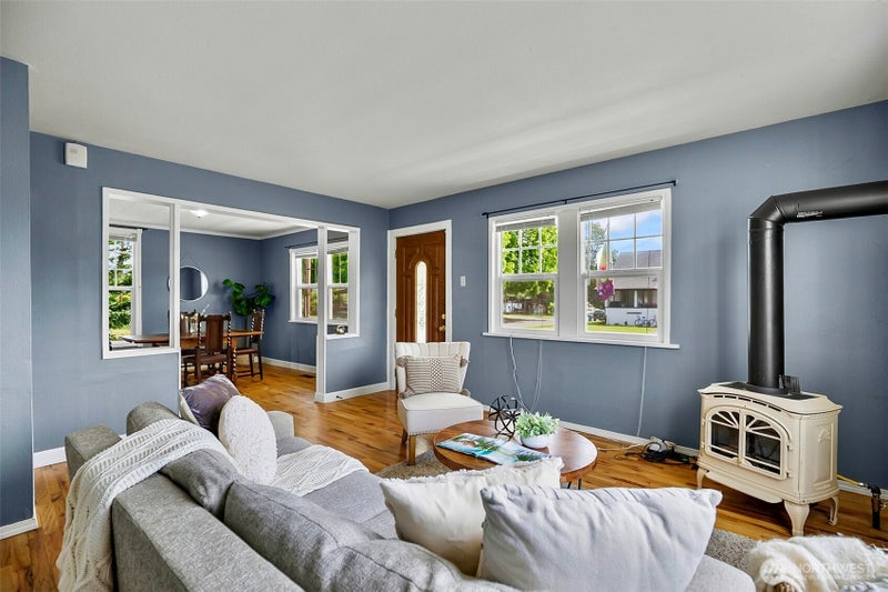 307 3rd Street