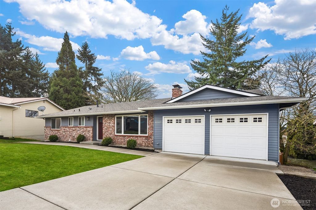 Photo of 32527 23rd Avenue SW, Federal Way, WA 98023 (MLS # 2483518)