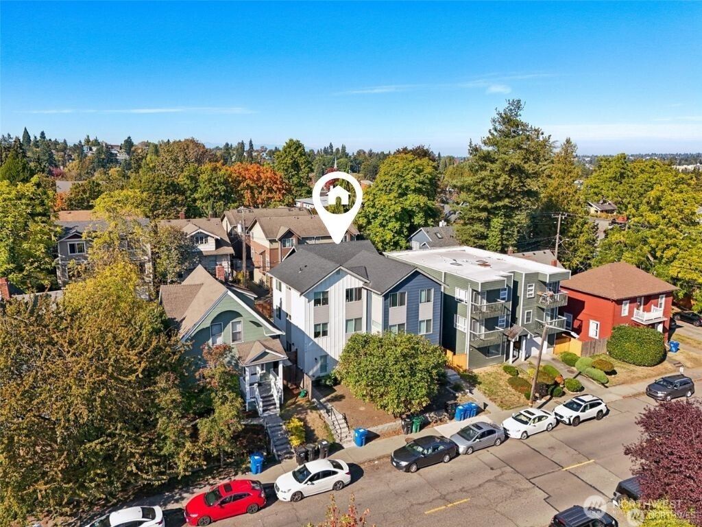 Photo of 5259 Brooklyn Avenue NE, Seattle, WA 98105 (MLS # 2435448)