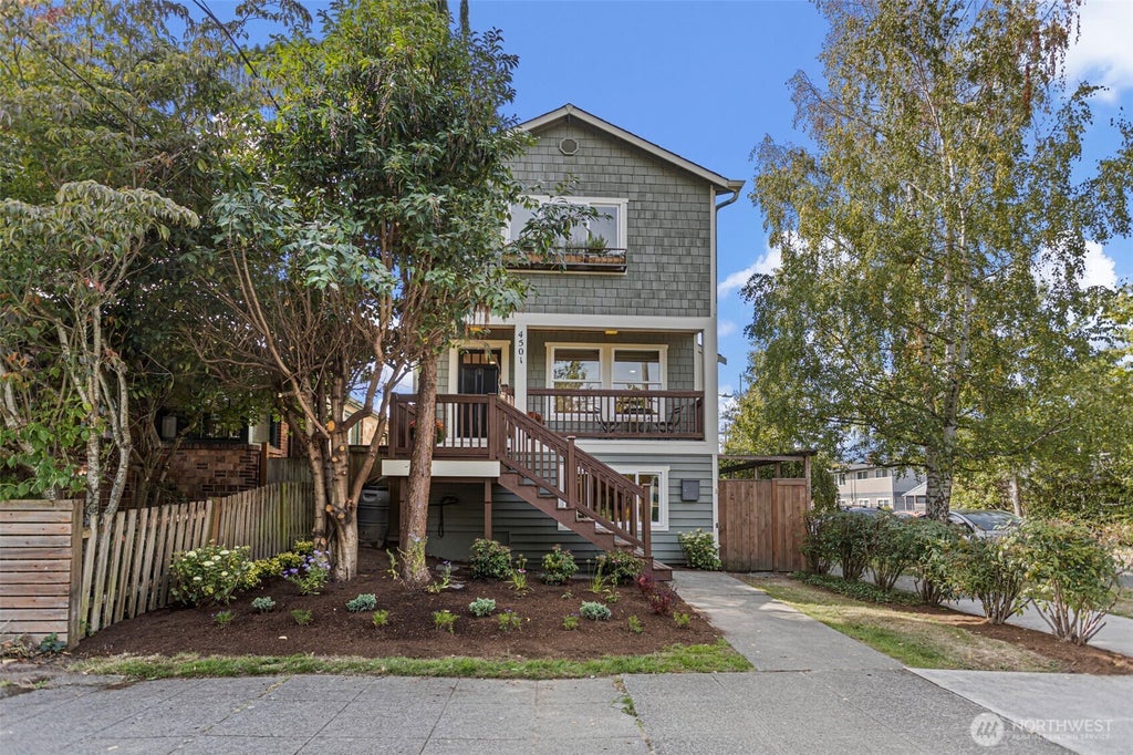 Photo of 4501 39th Avenue S, Seattle, WA 98118 (MLS # 2585975)