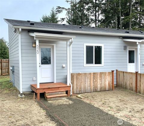 520 Dolphin Avenue NE Ocean Shores WA 98569