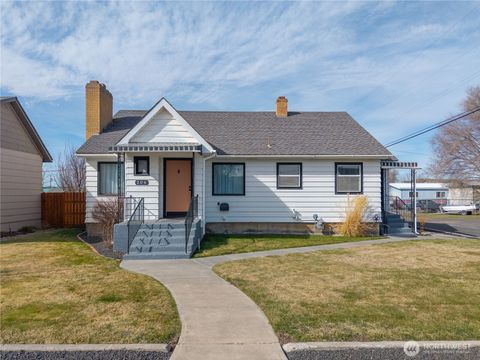 Photo of 206 S Alder Street, Odessa, WA 99159 (MLS # 2489902)