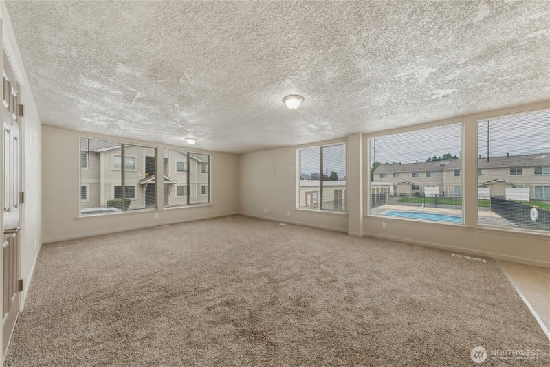 1931 Melrose Street 101