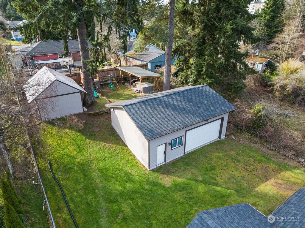 Photo of 18311 10th Avenue NE, Shoreline, WA 98155 (MLS # 2209037)