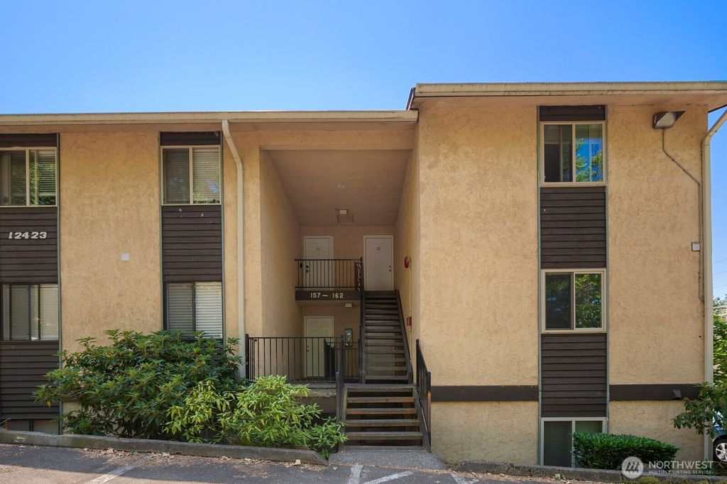 Photo of 12423 NE 145th Place #B160, Kirkland, WA 98034 (MLS # 2412831)