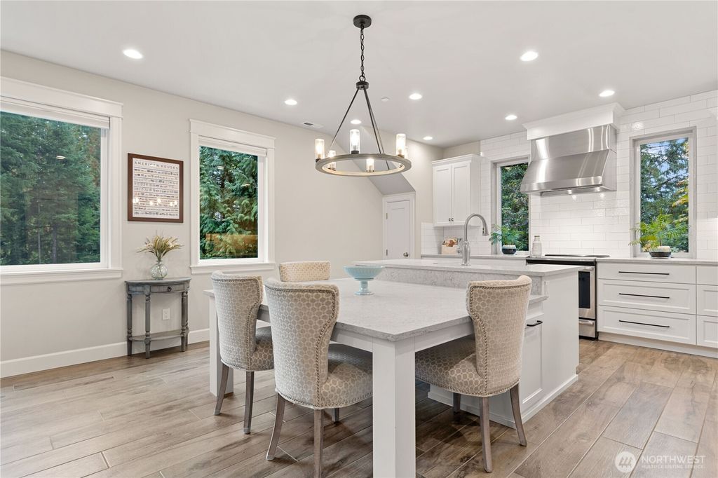 Photo of 13321 Avondale Road NE, Woodinville, WA 98072 (MLS # 2404401)