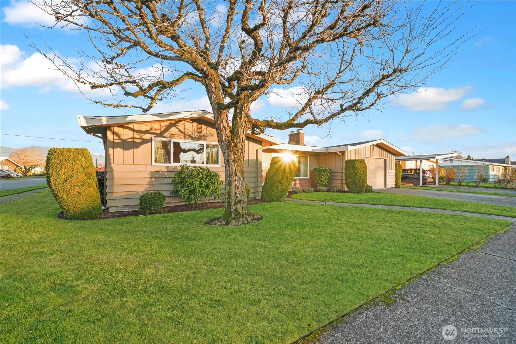 1077 Garfield Street