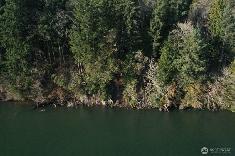 22 Edge Water Drive