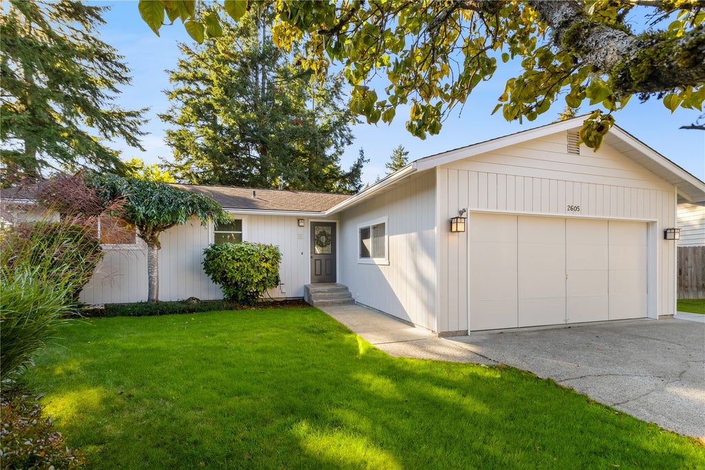 Photo of 2605 Camas Avenue NE, Renton, WA 98056 (MLS # 2596460)