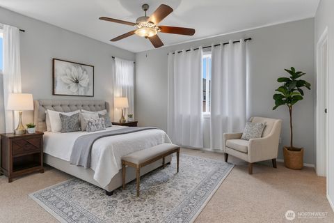 Photo of 17915 25th Ave E Ave, Tacoma, WA 98445 (MLS # 2449707)