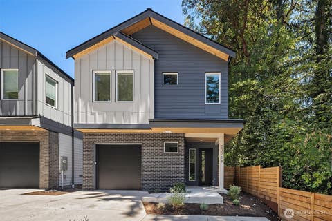 Photo of 13718 84th Avenue NE, Kirkland, WA 98034 (MLS # 2563591)