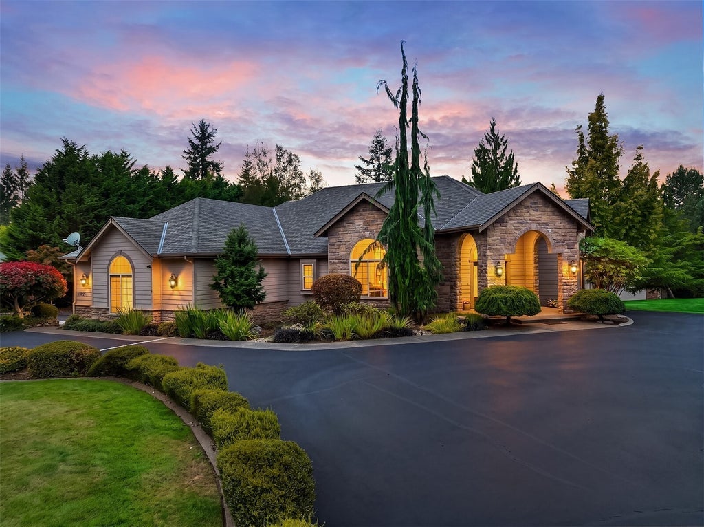 Photo of 11822 123rd Avenue NE, Lake Stevens, WA 98258 (MLS # 2599569)