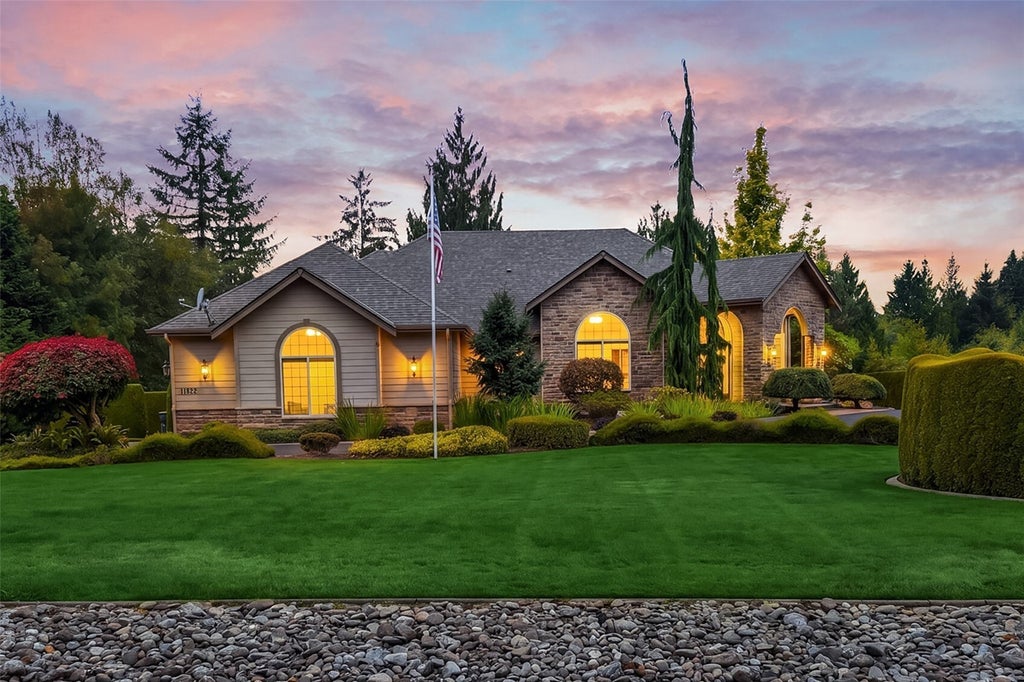 Photo of 11822 123rd Avenue NE, Lake Stevens, WA 98258 (MLS # 2599569)