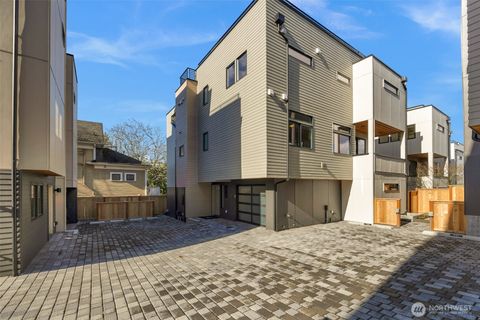 1412 N 47th Street A Seattle WA 98103