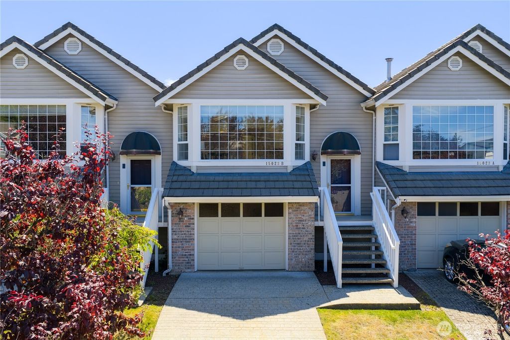 Photo of 15023 40th Avenue W #B, Lynnwood, WA 98087 (MLS # 2391296)